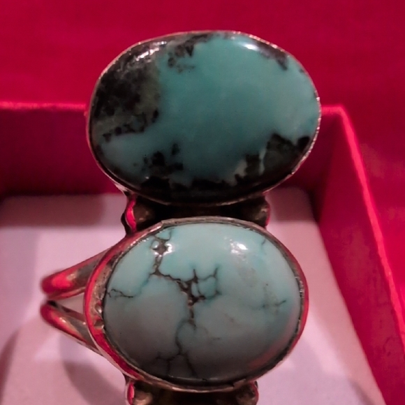 Turquoise Triple Stone Sterling Silver Ring - Picture 3 of 8